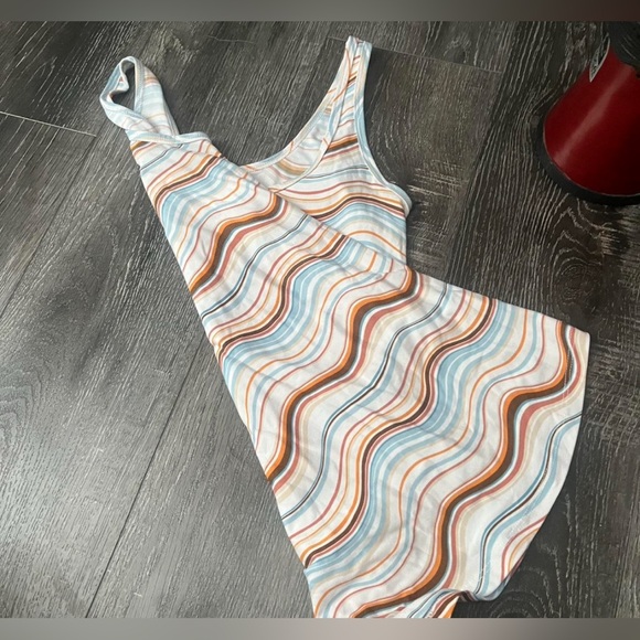 Striped Tanktop - Picture 2 of 3